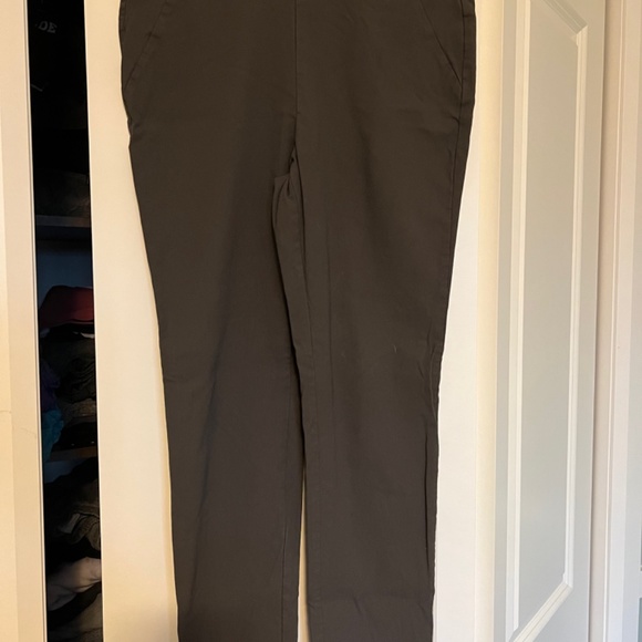 5 pairs of RW &co dress pants - Picture 4 of 4